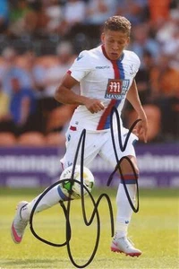 CRYSTAL PALACE: DWIGHT GAYLE SIGNED 6x4 ACTION PHOTO+COA - Picture 1 of 1