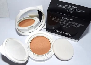 Chanel Le Blanc Oil-in-Cream Compact Foundation Whitening No. 10 Beige 10g - Picture 1 of 3
