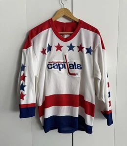 Vintage 90's CCM Maska Air Knit White Washington Capitals Mens NHL Jersey Size M - Picture 1 of 13
