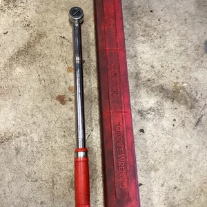 MATCO Tools TW250F 1/2" Drive 50-250 Foot Pounds Torque Wrench - Picture 1 of 6