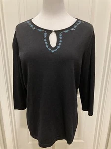 Beautiful Black Alfani Woman Top Turquoise/White Stitched Flowers SZ 1X 3/4 Slvs - Picture 1 of 8