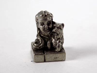 Wizard of Oz Monopoly Collectors Dorothy Toto Token Replacement Game Piece 1998 - Image 1 of 2