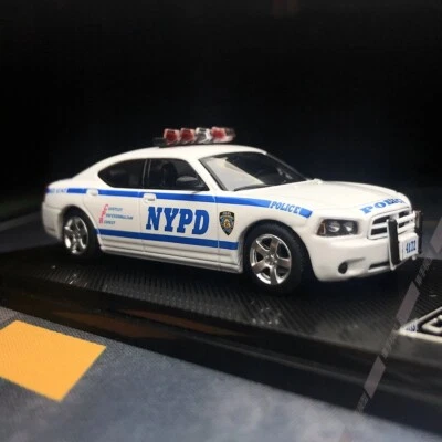New high-quality police car Charger NYPD 2008 alloy car model ornament - Image 1 of 4
