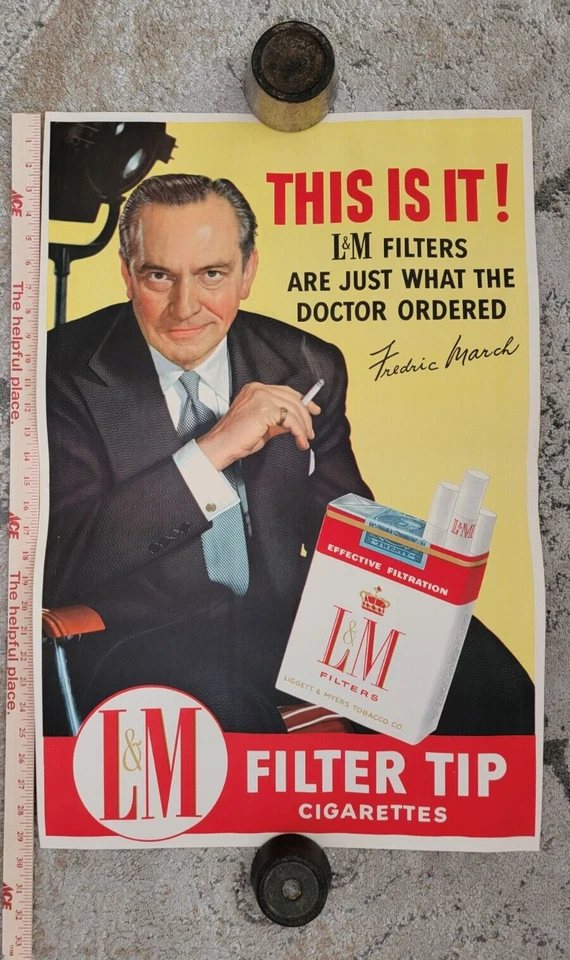 PÓSTER publicitario de tabaco de cigarrillo de L&M con Fredric March Foto 1 de 3