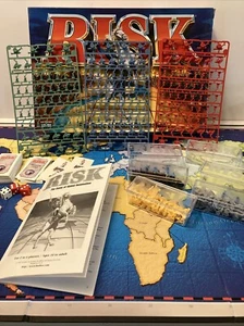 1998 Risk Game of Global Domination Hasbro Parker Bros Complete! - Picture 1 of 16