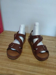 Comfort-well Women's Strappy Sandals by Beacon Brown Leather Size 8 M - Picture 1 of 10