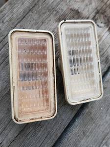 1968-69 CORVETTE CLEAR SIDE FRONT MARKER LAMP LENS GM 5960376 (2) - Foto 1 di 3