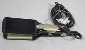 Jilbere De Paris Hot Flat Iron Hair Straightener 2.5" Titanium Tools JBTT3559 - Picture 1 of 3