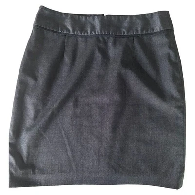 Banana Republic Straight Pencil Short Shirt Size 2 P Gray Black Office Siren - Image 1 of 4