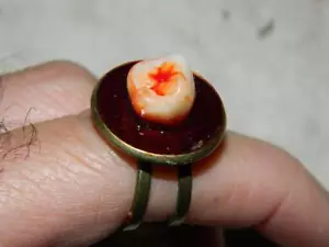 Halloween Horror Requisite - Realistischer gruseliger Backenzahn verstellbarer Ring - Bild 1 von 1