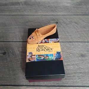 Figura de zapato Just The Right Shoe "Brave Warrior" #25109 - Willetts Raine 2000 - Imagen 1 de 6