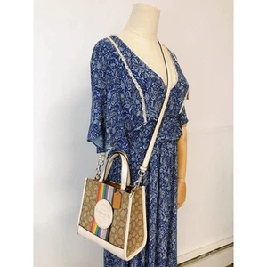 Coach CJ576 Dempsey Tote 22 In Signature Jacquard With Rainbow Stripe IN Khaki - Picture 1 of 8