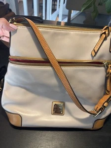 Dooney & Bourke Handbag Wexford Smooth Leather Crossbody Bag AUTHENTIC. - Picture 1 of 8