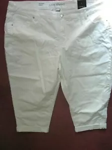 LANE BRYANT 28 White Girlfriend Crop Jeans W/ Embroidered Flowers - Picture 1 of 3