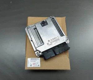 Original VW Jetta Diesel Bosch Engine Control Unit ECU 0281015332 03L906022KF - Picture 1 of 2