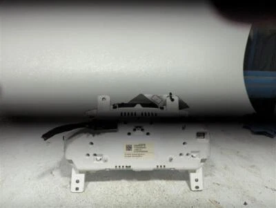 Chevrolet Impala 2015 velocímetro calibre racimo azul OEM 23245272 87 k millas Foto 1 de 3