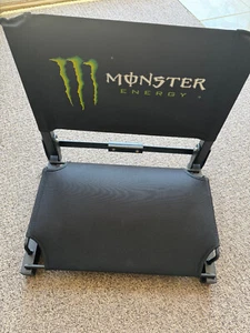 Monster Energy Stadium Bleacher Sitz Baseball Fußball Fußballbahn NEU in OVP! - Bild 1 von 6