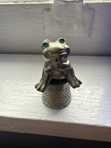 Vintage Thimble Pewter Frog Green Eyes  - Picture 1 of 6