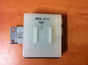 *SD+* 2005-07 Infinity G35 power seat CONTROL MODULE under dash 98800 AC700 5712 - Imagen 1 de 3