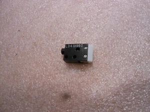 BAE SWITCH PART # 2120913 NSN: 5930-00-830-6809 PART # LD419992 - Picture 1 of 4