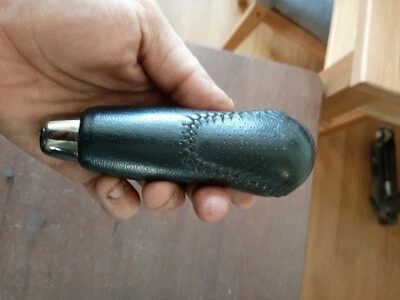 2003-08 SUBARU FORESTER AUTOMATIC TRANSMISSION GEAR SHIFT SELECTOR KNOB  - Image 1 of 2