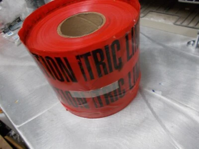 Nuevo Rollo de Cinta Plástica de Seguridad Roja "LÍNEA ELÉCTRICA PRECAUCIÓN ABAJO" - 2x Ancho Foto 1 de 3