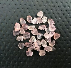 Lote de 10 piezas para joyería fabulosa AAA+ cuarzo rosa tamaño crudo 6-8 mm piedras preciosas sueltas - Imagen 1 de 3
