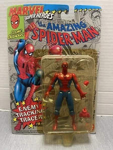 ¡Figura de Spiderman de superhéroes de Marvel! Toy Biz 1992 con rastreador de enemigos - Imagen 1 de 6