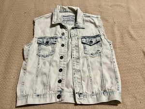 Mens Ring of Fire Denim Vest Size S Metal Buttons Accent Stitch Acid Wash EUC - Picture 1 of 4