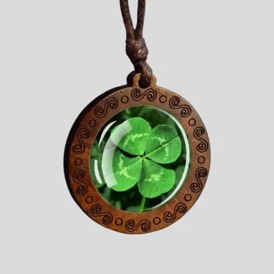 Collar colgante de madera de trébol de cuatro hojas de la suerte trébol del día de San Patricio Foto 1 de 3