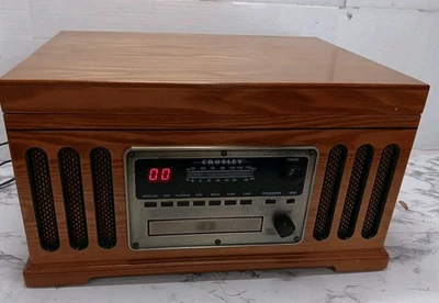 Crosley CR837 Record,CD,AM/FM,Aux PLAYER Entertainment Center TESTED WORKS CLEAN - Image 1 of 4