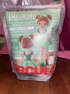 Circulo Amigurumi Ballerina Collection Crochet kit - Picture 1 of 3