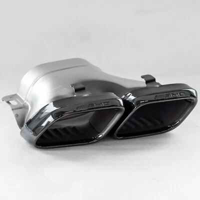 Punta de escape izquierda Mercedes C63 C63s GLC63 GLC63s AMG OEM 2016 2017 2018 negra Foto 1 de 4