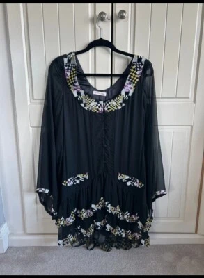 matthew williamso Mini Dress Size 8 Uk But Can Fit On 10 And 12 Uk  - Image 1 of 4