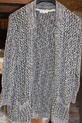 Suéter cárdigan drapeado delantero abierto azul Skies Are manga 3/4 negro/blanco-1X Foto 1 de 4