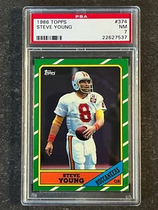 Steve Young Tampa Bay Buccaneers 1986 Topps #374 RC PSA 7 casi nuevo - Imagen 1 de 2