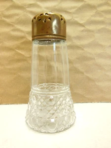 ANTIGUA COCTELERA AZUCARERA DE VIDRIO EAPG VINTAGE CON TAPA DE LATÓN - Imagen 1 de 6