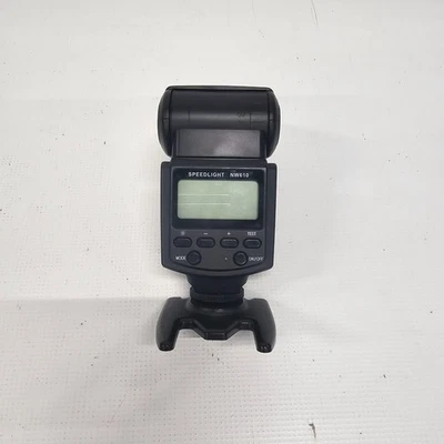 Neewer Speedlight NW610 Adjustable Manual Shoe Mount Flash - Image 1 of 4
