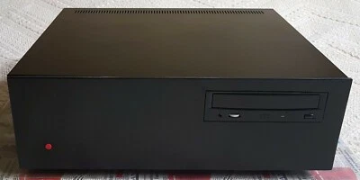 Case DESKTOP HTPC Black Nero – Computer AMD Athlon 2400 XP Completo di accessori - Immagine 1 di 4