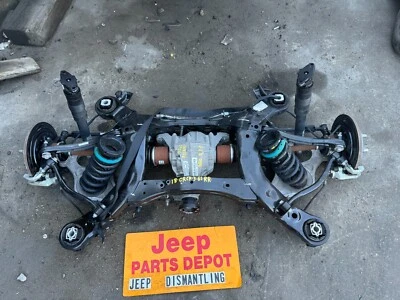 Jeep Grand Cherokee 2011-2018 3,6 L suspensión trasera travesaño relación 3,27 OEM Foto 1 de 4