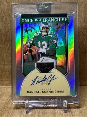 Panini One 2024 sellado una vez en una franquicia Randall Cunningham automático #/99 Eagles Foto 1 de 4