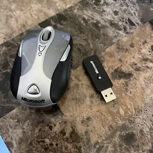 Microsoft Wireless Notebook Presenter Laser Mouse 8000 Bluetooth USB working - Picture 1 of 9