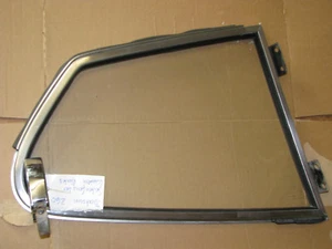 DATSUN 260Z 2+2 Original Ausstellfenster Fenster Seitenfenster hinten links - Bild 1 von 8