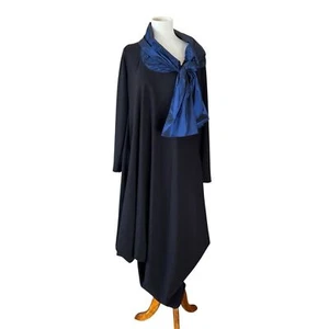 VESTIDO DE PUNTO IGOR DOBRANIC STRELIZIA CUELLO TAFETÁN DETALLES DOBLADILLO ASIM S - Imagen 1 de 12