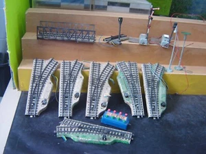 Märklin HO Konvolut Weichen ,Signale ,Brücke ohne Karton "Gebraucht"(512) - Bild 1 von 5