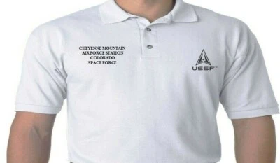 CAMISA POLO BORDADA SPACE FORCE CHEYENNE MOUNTAIN AIR FORCE STATION COLORADO - Imagem 1 de 4