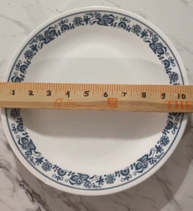 Corelle Corning Old Town Blue Onion 10 1/4" Dinner Plates Set of 4 - Picture 1 of 10