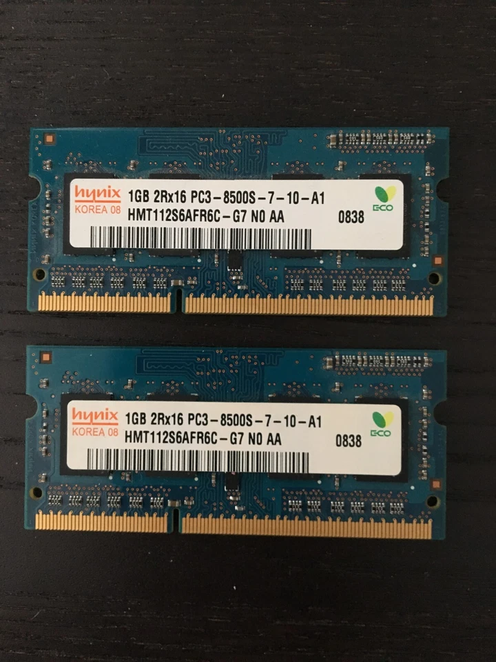 Hynix PC3 8500S 1GB SO-DIMM DDR3 SDRAM Memory (HMT112S6BFR6C-G7) Pair Total 2GB - Image 1 of 2