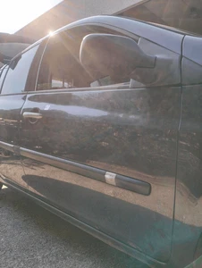 7751479113 Alte Tür. Rechts RENAULT CLIO 3a Serie 1.2 16V GPL Ber. 5p/b-g/1149cc - Bild 1 von 4