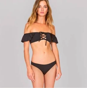 Conjunto de Bikini Amuse Society Negro Gladis Fuera del Hombro Scottlyne Cheeky - Imagen 1 de 6